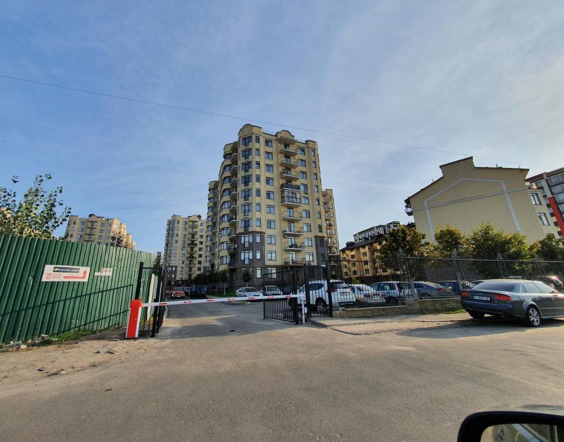 Doba In Ua Studio Irpin Apartments Bagian luar foto