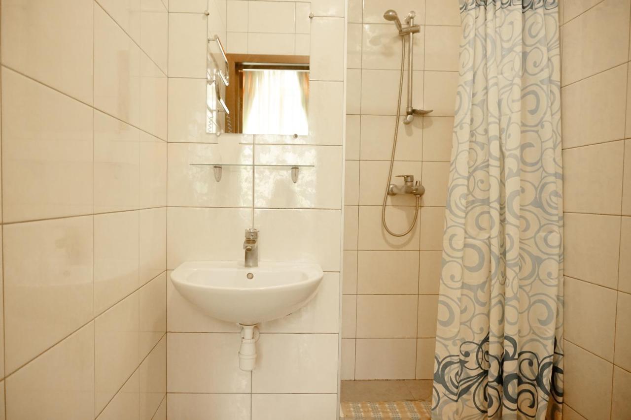 Doba In Ua Studio Irpin Apartments Bagian luar foto